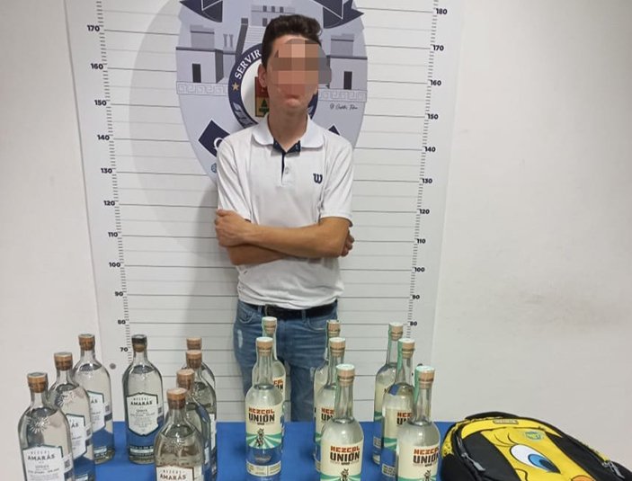 Detienen a joven con 16 botellas de alcohol robadas en Plaza las Américas