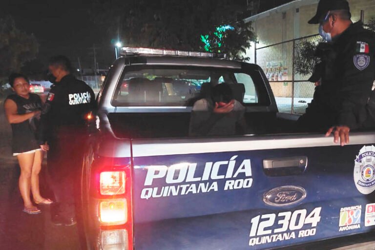 Vecinos golpean a presunto ladrón en Villas Otoch III en Cancún