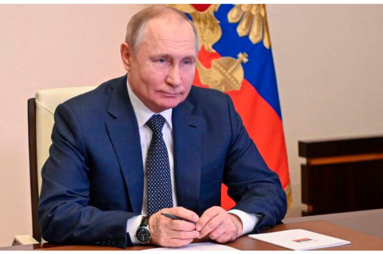 Vladimir Putin firma anexión de cuatro regiones ucranianas