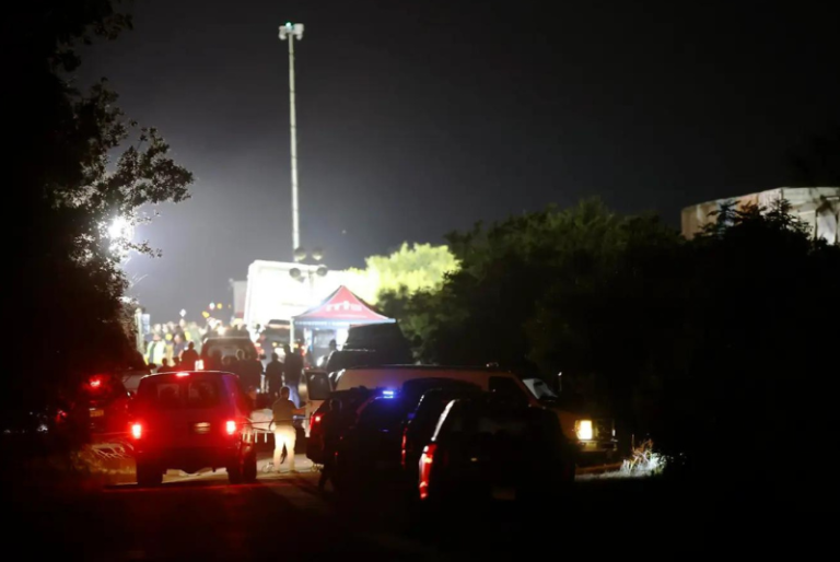 Sube a 27 los migrantes mexicanos muertos en tráiler abandonado en San Antonio
