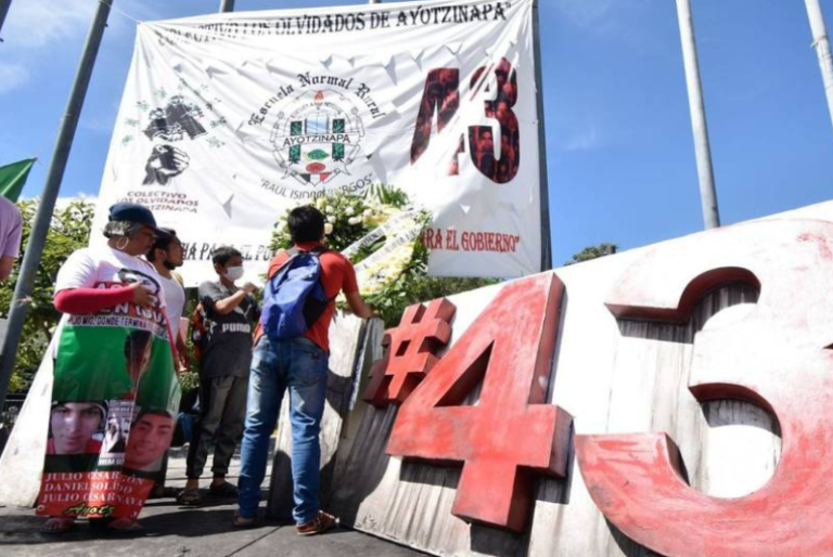 FGR notifica a Sedena órdenes de aprehensión contra mandos y tropa por caso Ayotzinapa